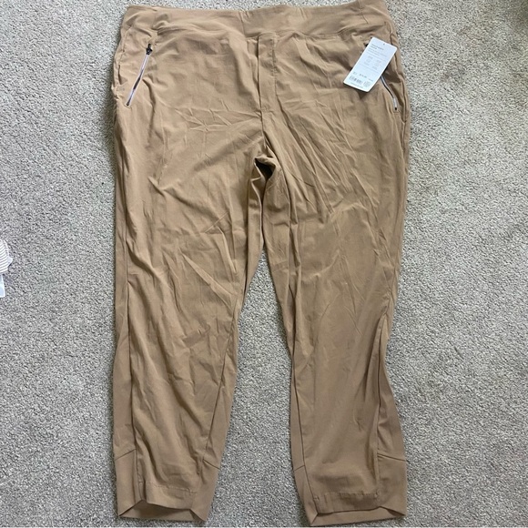 Athleta Trekkie North High Rise plus size Jogger Big Sur Brown Tan Size 22 New - Picture 2 of 3
